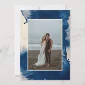 抽象芸術ネイビーブルーインクシーコースタルフォト結婚ズ セーブザデート (裏面)