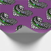 抽象芸術ハートオン紫の愛、バレンタイン ラッピングペーパー (角)