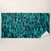 抽象芸術パターンティール（緑がかった色）ブラック ビーチタオル (正面)