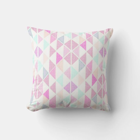 抽象芸術ピンクの三角形パターン クッション (正面)