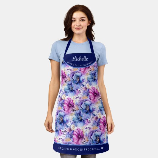 抽象芸術ピンクパープルフローラかわいらし パーソナライズされた エプロン (着用した状態)