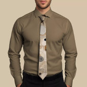 抽象芸術ブラウン&ベージュパターン(の模様が)あるタイ ネクタイ