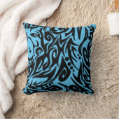 抽象芸術ブラックトライバル無地のデザインブルーオンバック クッション (ブランケット)