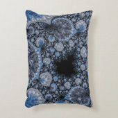 抽象芸術ブラックブルーフラクタル アクセントクッション (正面(垂直))