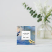 抽象芸術ブルーと金ゴールドアルコールのインク液体アート スクエア名刺 (スタンド正面)