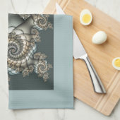 抽象芸術ベージュライトブルーフラクタルアートらせん状 キッチンタオル (四つ折り)