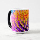 抽象芸術マクロのホットピンクとイエローコンフロアー モーフィングマグカップ (正面左)