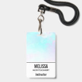 抽象芸術モダンパステルブルー&パープルウォーターカラー バッジ (ストラップ付き裏面)