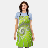 抽象芸術ライムグリーンスパイラルフラクタル エプロン (着用した状態)