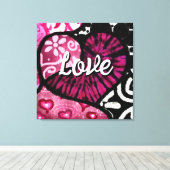 抽象芸術ラブハートピンクフローラ水玉模様ブラック キャンバスプリント (インサイチュ (ウッドフロア))