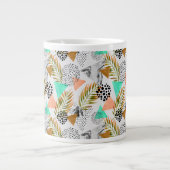 抽象芸術幾何学的熱帯リーフパターン ジャンボコーヒーマグカップ (正面)