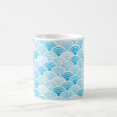抽象芸術幾何学的継ぎ目のない青い水かき模様 コーヒーマグカップ (中央)