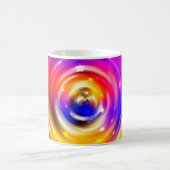 抽象芸術数々の色の背景。輝く輪 コーヒーマグカップ (中央)