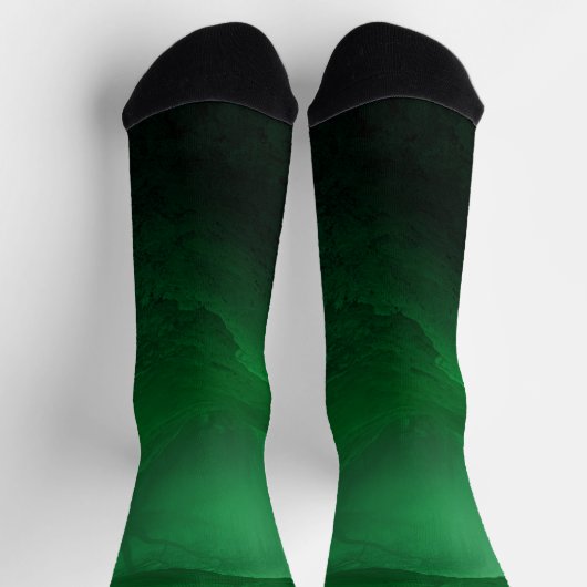 抽象芸術白熱［赤熱］光を放つグリーンケーブと木 ソックス (上部)