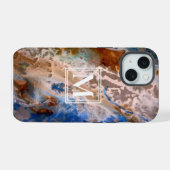 抽象芸術砂ビーチ模様水泡モノグラム iPhone 15ケース (裏面横)