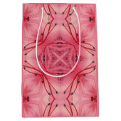 抽象芸術花びらソフトコーラルピンク ミディアムペーパーバッグ (正面)