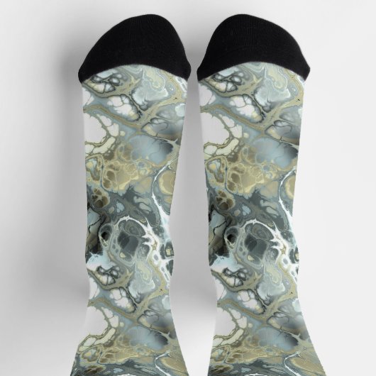 抽象芸術金ゴールドおよびグレー大理石の流体テクスチャ ソックス (上部)