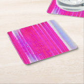 抽象芸術鮮やかピンクとパープルのストライプアート スクエアペーパーコースター (アングル)
