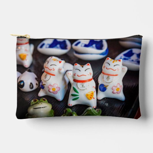 招き猫フィギュア アクセサリーポーチ (正面)
