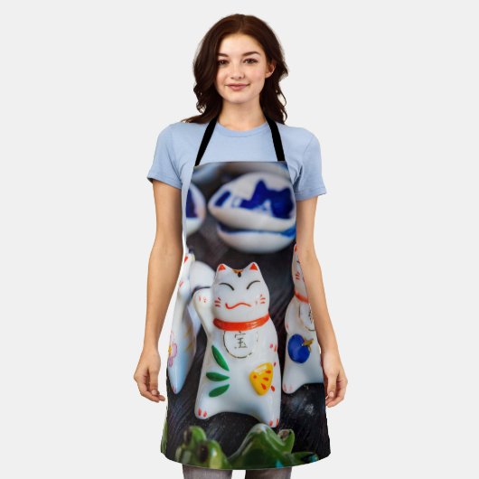 招き猫フィギュア エプロン (着用した状態)