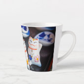 招き猫フィギュア カフェラテマグ (右)