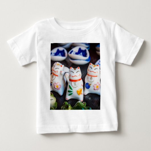 招き猫フィギュア ベビーTシャツ (正面)