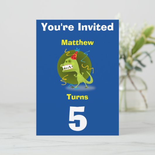 招待状カスタム恐竜 – 誕生日を追加した名前/年齢 招待状 (スタンド正面)