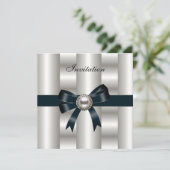 招待状シルクシルバークリームボウブラック 招待状 (スタンド正面)