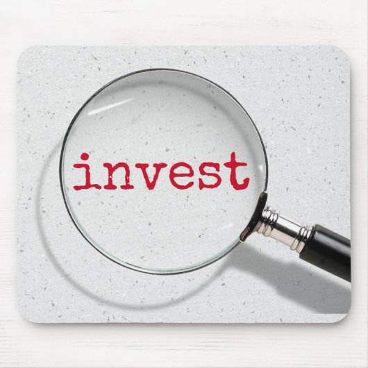拡大鏡の下に文字を投資する マウスパッド (正面)