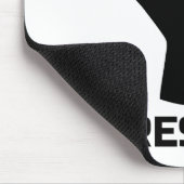 拳で抵抗 – 黒 マウスパッド (コーナー)