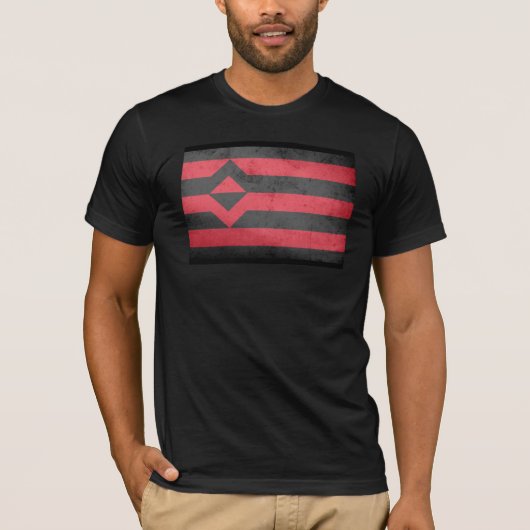 拳のプライドフラグ Tシャツ (正面)