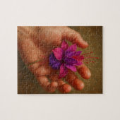 持ち主の愛：手に紫の花 – 110ピースPu ジグソーパズル (横)