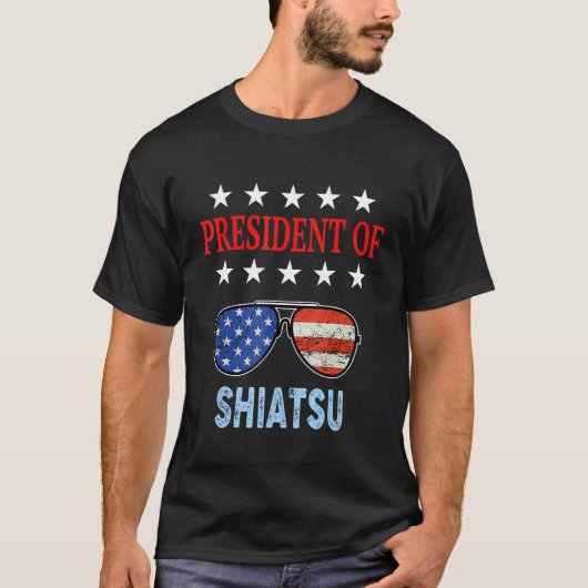 指圧アクセサリーUsa国旗Shiatsuことわざ Tシャツ (正面)
