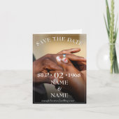 指輪結婚を持った夫婦の手 案内状 (正面)