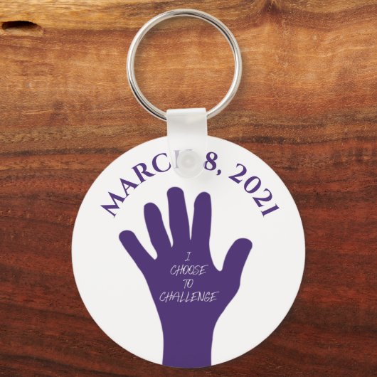 挑戦する選択2021年3月8日の女性の日 キーホルダー (正面)