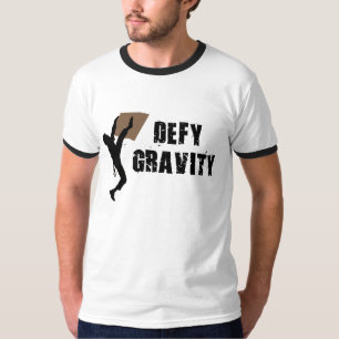 挑戦の重力のTシャツ Tシャツ