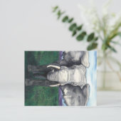 挑戦的 – アフリカゾウ ポストカード (スタンド正面)