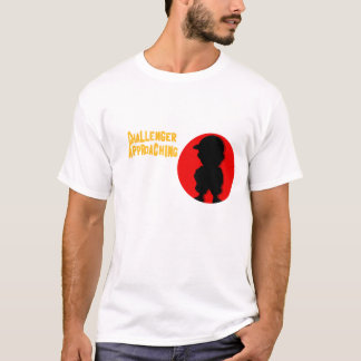 挑戦者の接近 Tシャツ