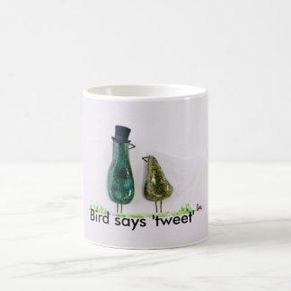挙式の新郎新婦にツイートで鳴く鳥 コーヒーマグカップ