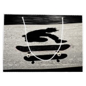 挟まれたスケートボード ラージペーパーバッグ (裏面)