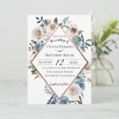 挨りだらけの青い花柄のばら色の金ゴールドの結婚式招待状 招待状 (スタンド正面)