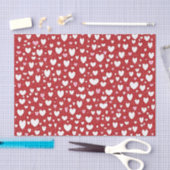 振りかけられた白く、ピンクのハートのティッシュペーパー 薄葉紙 (クラフト)