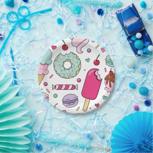 振りかけるアイスクリームとケーキ誕生日 ペーパープレート (パーティー)