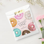 振りかけるドーナツ甘い1歳の誕生日パーティー フェイバーバッグ (封をした状態)