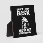 振り返らない – アニメボディビルジムトレーニング フォトプラーク (正面)