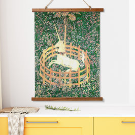 捕らえられたユニコーン 吊り下げ型タペストリー