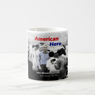 捕虜のジョン・マケインのアメリカ人の英雄 コーヒーマグカップ