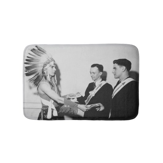 捕虜のワウの男の子 バスマット (正面)