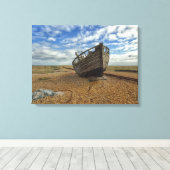 捨て木魚釣り船 |ダンジェネス キャンバスプリント (インサイチュ (ウッドフロア))