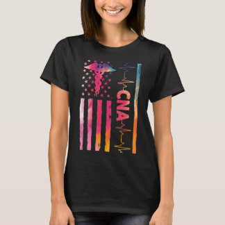 授乳中の女性CNA米国国旗CNA認定授乳中A Tシャツ
